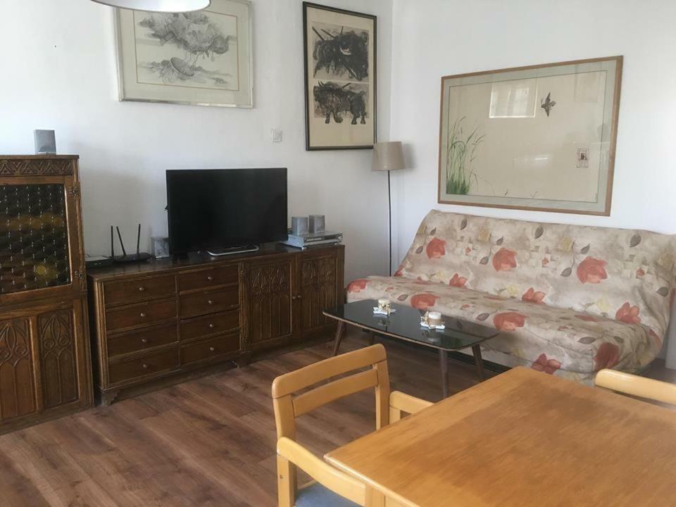Double M City Center Apartments Скопие Екстериор снимка